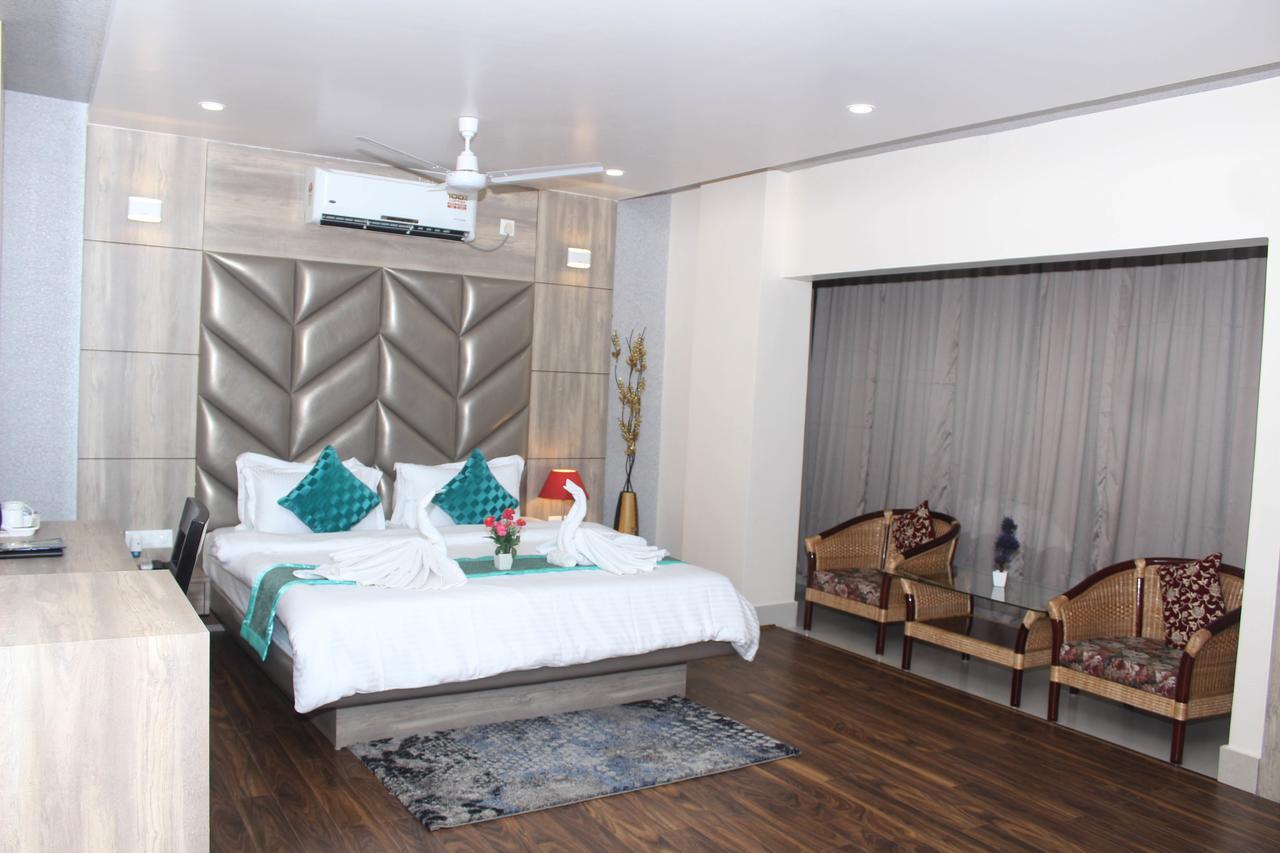 Hotel Welkin Residency Tezpur 외부 사진